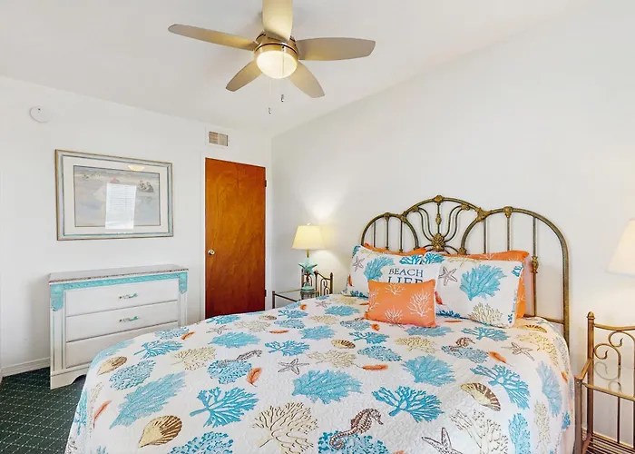 Apartment The Cove B206